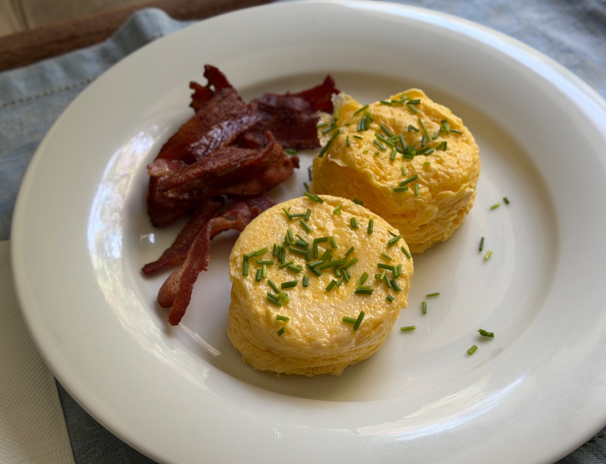 Egg Puffs With Bacon