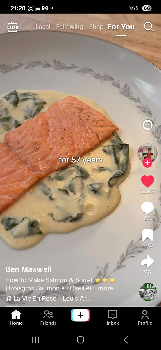 Pan-Seared Salmon With Sorrel Sauce