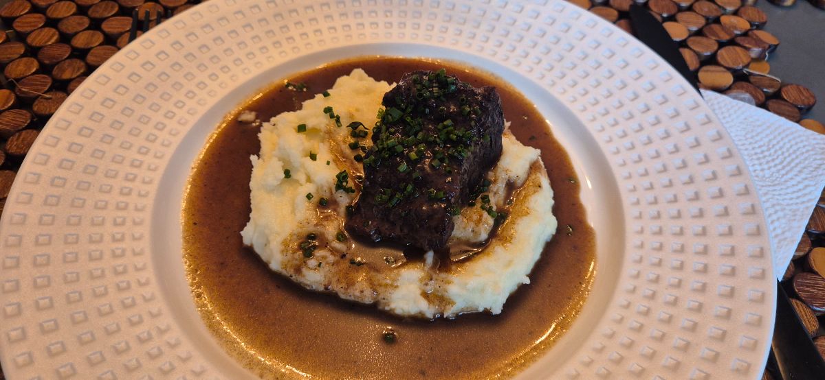Braised Short Ribs with Red Wine